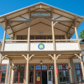 Ronneby Brunnspark Vandrarhem och B&B, hotelli kohteessa Ronneby