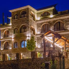 Hotel Restaurant Emblema, hotel din Petrelë