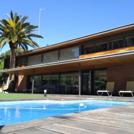 VILLA DEL BOSQUE, Hotel in Castelldefels