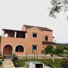 Yiouli Holiday Home, hotel u Acaravi