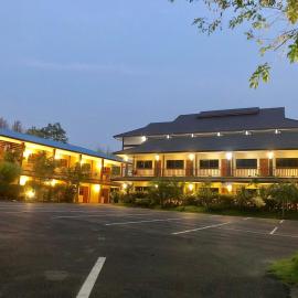 Hugpua Hotel, hotel v destinaci Pua