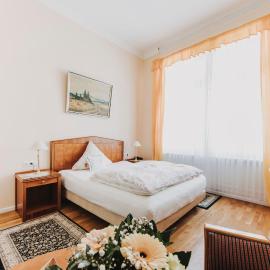 Hotel Spöttel, hotel em Bad Nauheim