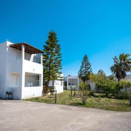 Fotini Studios: Kámpos şehrinde bir otel