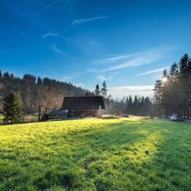 Little dream house in a perfect spot, hotel in Zalog