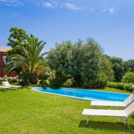 Borgo Rosso Country House B&B, hotel v destinaci Sirolo