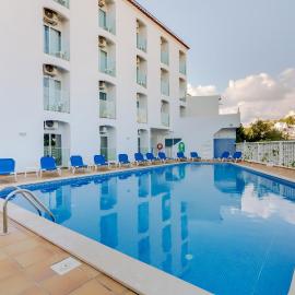 Vila Recife Hotel، فندق في ألبوفيرا