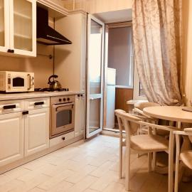 Classic Apartment, hotel sa Boryspil