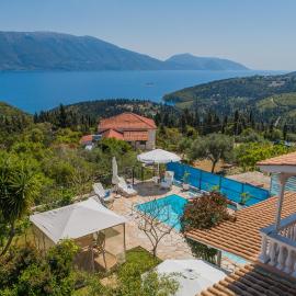 Villa Serenity، فندق في Matsoukáta