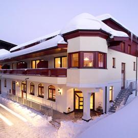 Appartements Holiday, hotelli kohteessa Ellmau