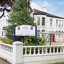 The Lawns Guest House, hotel in Retford