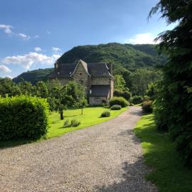 Le Figarelou – hotel w mieście Thiézac