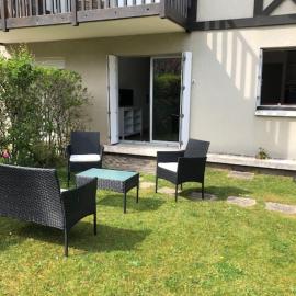 Joli 2P en Rez-de-jardin orienté SUD à 2 pas de la plage