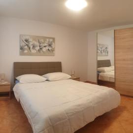 Apartments Tuzlak, hotel en Povile