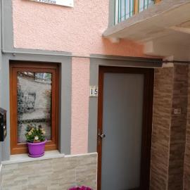 B&B Regina Elena، فندق في Pignola