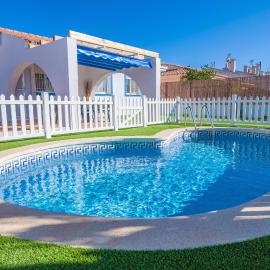 Villa Julia, hotel en Riumar