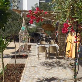 Guest House Solive، فندق في هيماري