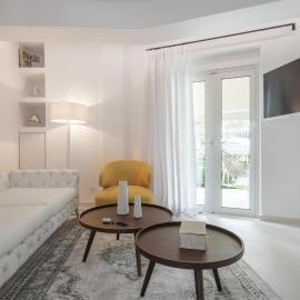 Bliss Living Apartments Vouliagmeni, hotel a Vouliagméni