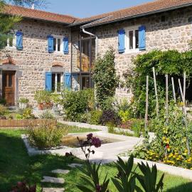 AUX 3 SAPINS Maison d hotes, hotel en Ronno