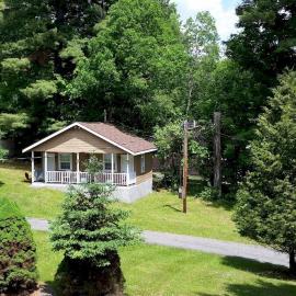 Rock Castle Resort, hotel a Lake George