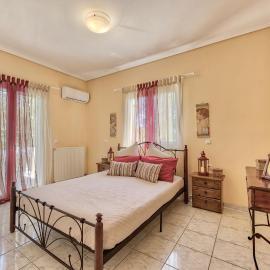 Aloisio's Estate, hotel a Gaïtánion