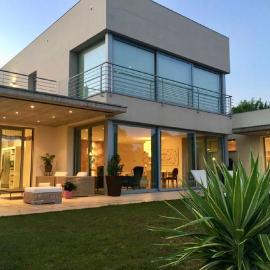 Villa de Lujo en Campo de Golf - Costa Brava, hotel u gradu Peralada