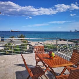 Appartamento deluxe con terrazza sul mare, hotel in Savona