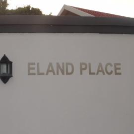 Eland Place Self Catering Guest House, hotel u gradu 'Beacon Bay'