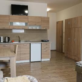 Apartmánové ubytovanie VKF, hotel v destinácii Volkovce