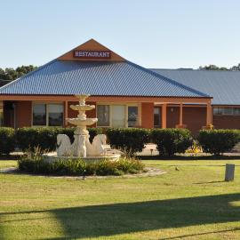 Comfort Inn Bishops Lodge, hotell i Hay