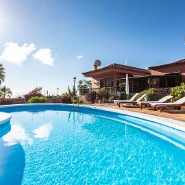 Home2Book Luxury Villa Luna de Tacoronte Pool, hotell i La Laguna