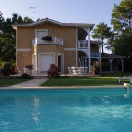 ViLLA HELENA - anciennement LE CLOS D'IGNAC, hotel in Lège-Cap-Ferret