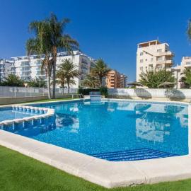 Estudio en primera linea de playa, hotel Daimuzban