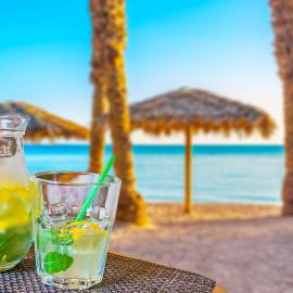 Rich Luxury Suites - Renovated, hotel u gradu Eliat