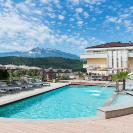 Hotel Ambassador, хотел в Левико Терме