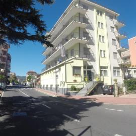 Residence San Francisco, hotel a Marina dʼAndora