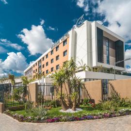 Viesnīca Golden Tulip Royaume pilsētā Alžīra
