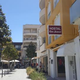 Hostal Can Joanet, hotel sa Cambrils