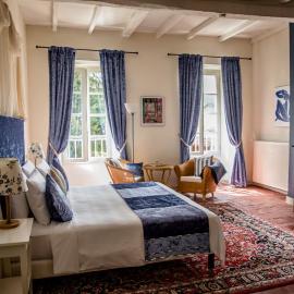 La Résidence Chambre d'Hotes, hotel u gradu Saint-Antonin