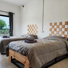 Santitham Home Farm Stay, Hotel in Landkreis Mae Taeng