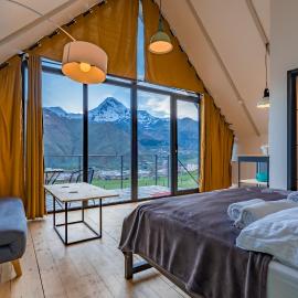 Kazbegi View, hotel v destinaci Stepancminda