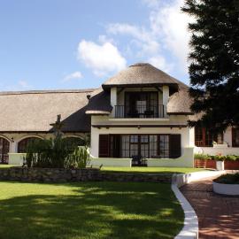 Whale Rock Luxury Lodge, отель в Херманусе