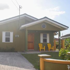 Draxhall Counytry Club Stays, hotel in Mammee Bay