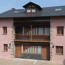 Caxila Apartamentos Rurales - Luarca - Asturias，Setienes的飯店