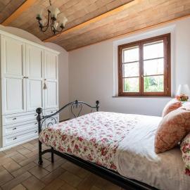 Appartamento nella Campagna di Certaldo Il Ciliegio, hotel di Certaldo
