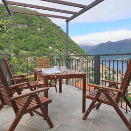 La Terrazza di Casarico, хотел в Молтрасио