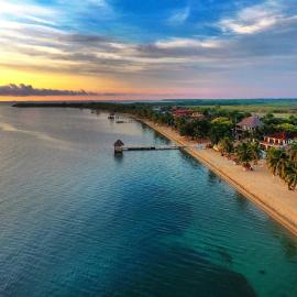 Almond Beach Resort at Jaguar Reef, Hotel in Hopkins