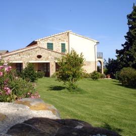 Agriturismo Podere Micitto, hotel en Usi