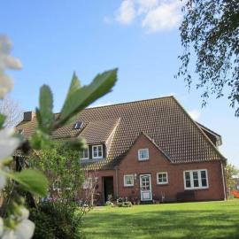 Landhaus op de Warft, hotel a Vollerwiek