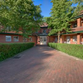 Hotel & Gasthof Zur Linde, hotel a Middelhagen