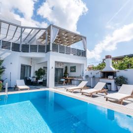 Villa Iceberg, khách sạn ở Kalamaki
